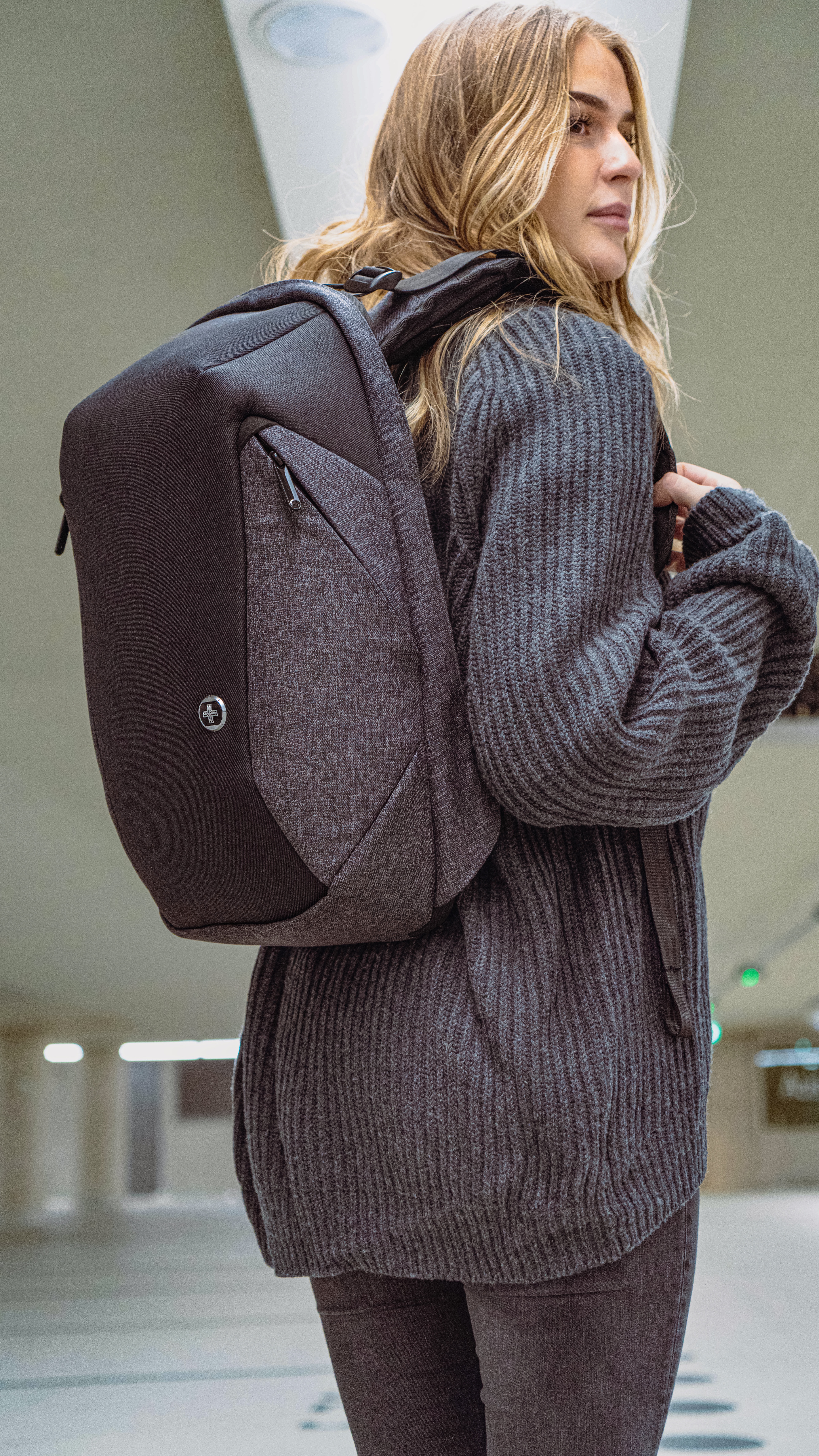 COSMO 3.0 Backpack | Massage